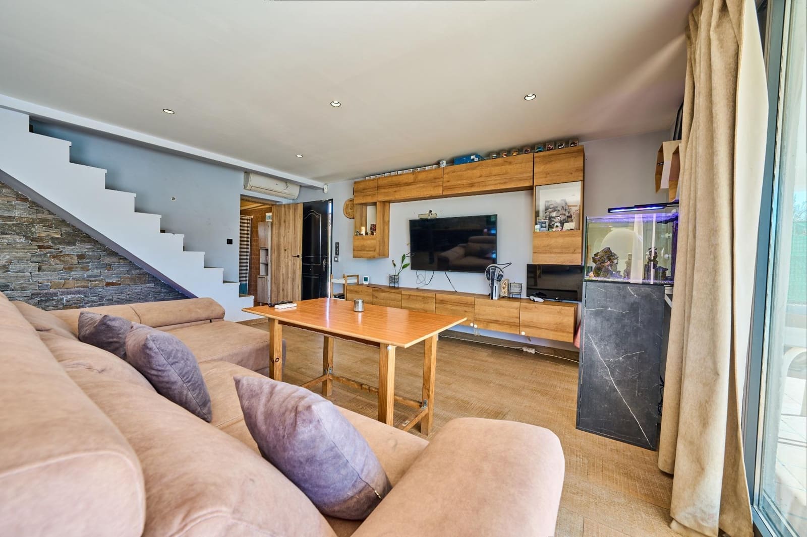 1 soveværelse Villa til salg i Churriana de la Vega med swimmingpool - € 230.000 (Ref: 10168680)