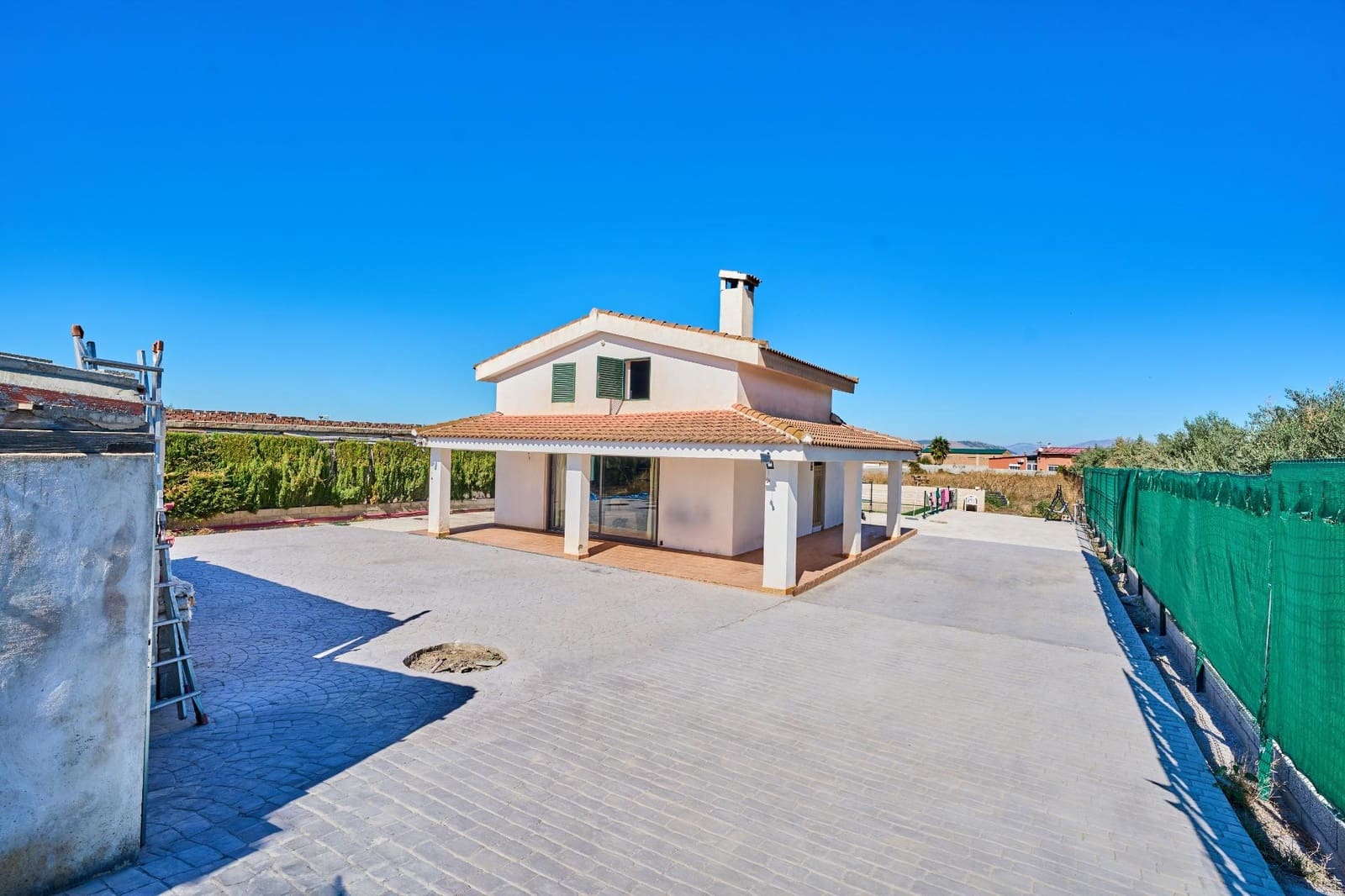 1 soveværelse Villa til salg i Churriana de la Vega med swimmingpool - € 230.000 (Ref: 10168680)
