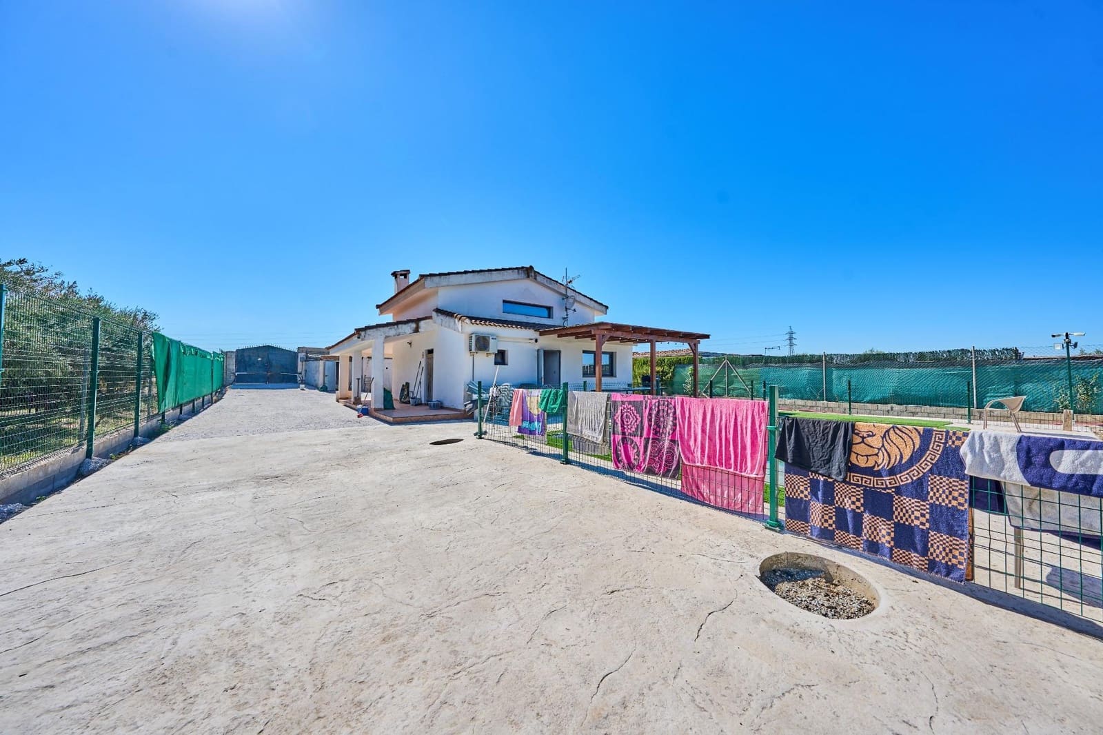 1 soveværelse Villa til salg i Churriana de la Vega med swimmingpool - € 230.000 (Ref: 10168680)