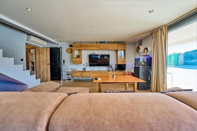 1 soveværelse Villa til salg i Churriana de la Vega med swimmingpool - € 230.000 (Ref: 10168680)