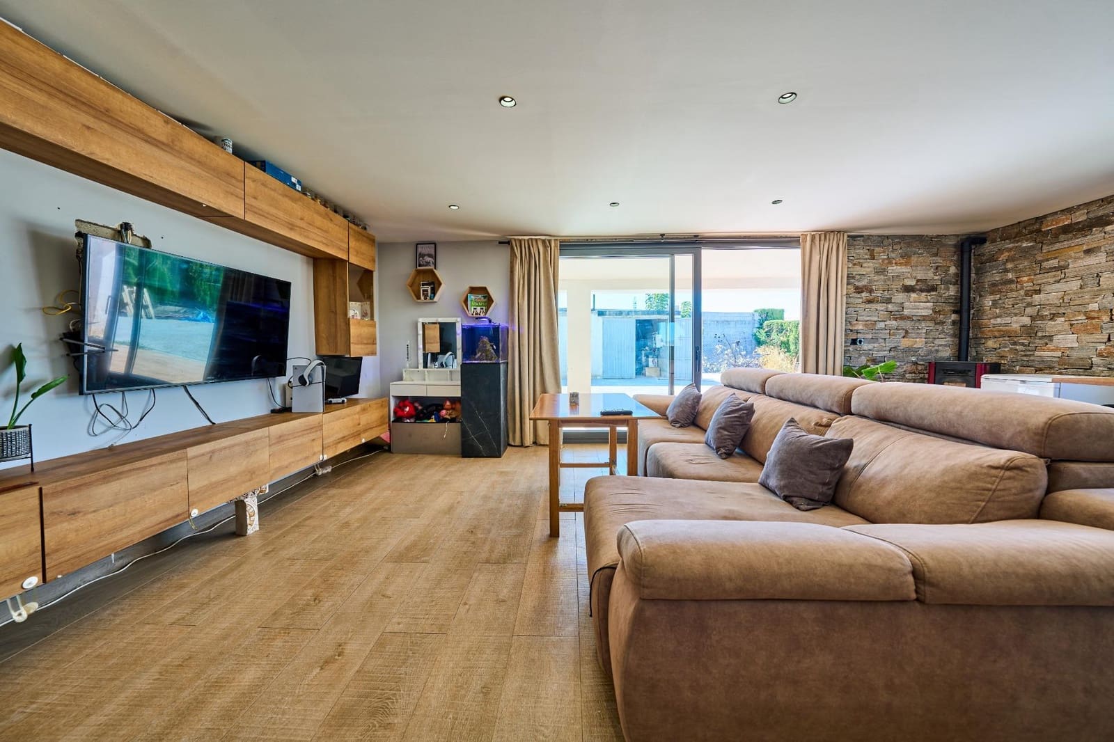 1 soveværelse Villa til salg i Churriana de la Vega med swimmingpool - € 230.000 (Ref: 10168680)