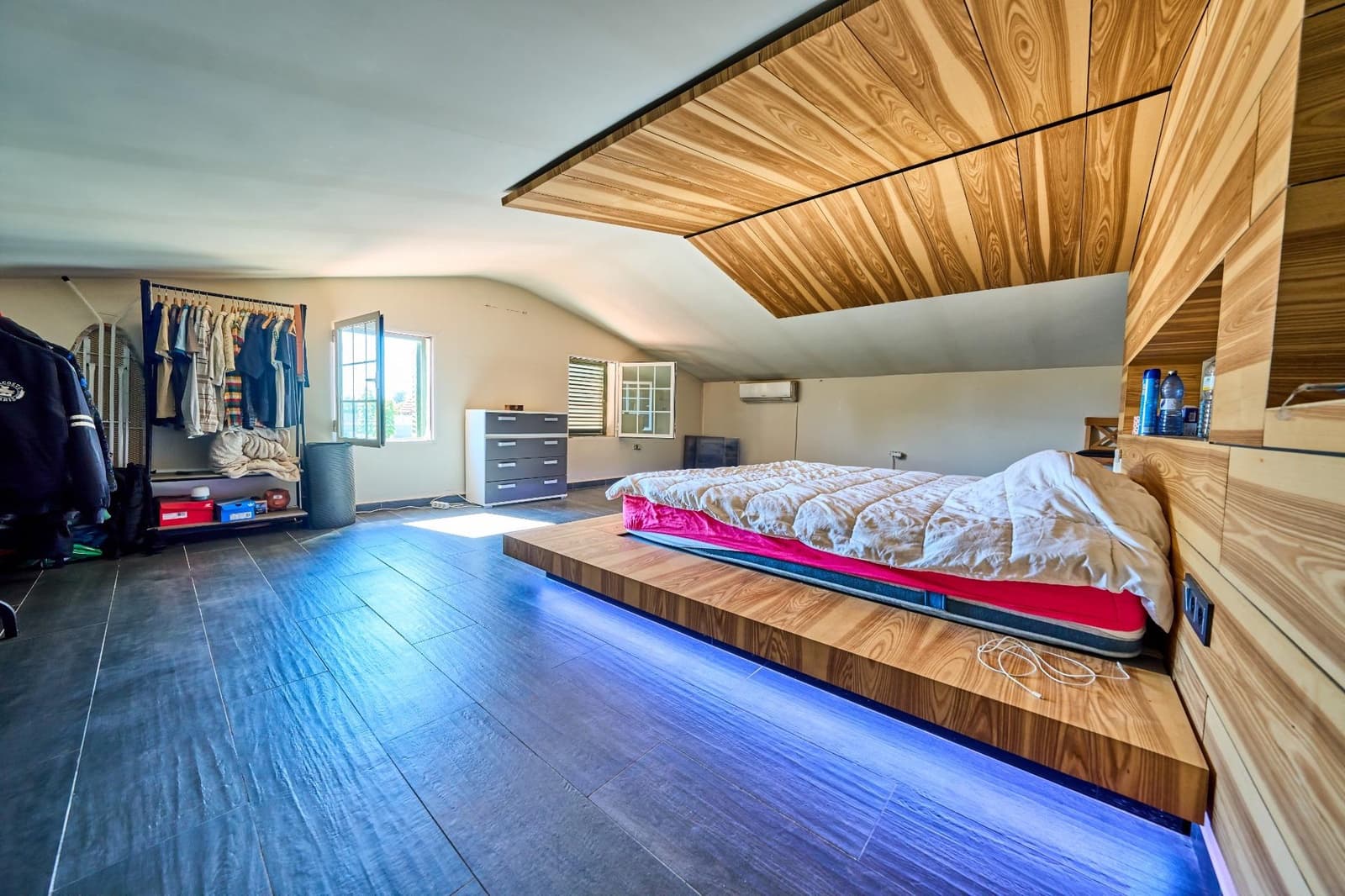 1 soveværelse Villa til salg i Churriana de la Vega med swimmingpool - € 230.000 (Ref: 10168680)