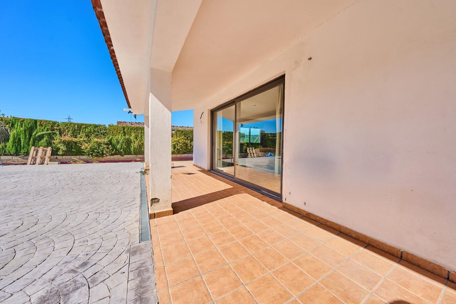 1 soveværelse Villa til salg i Churriana de la Vega med swimmingpool - € 230.000 (Ref: 10168680)