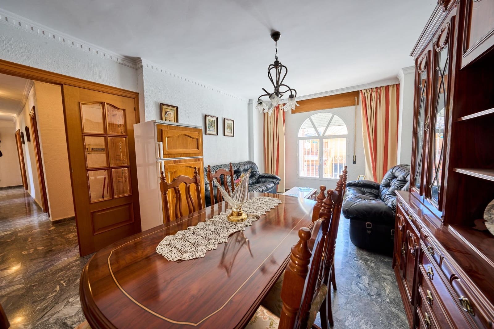 4 soverom Hus til salgs i Las Gabias med garasje - € 244 900 (Ref: 10168681)