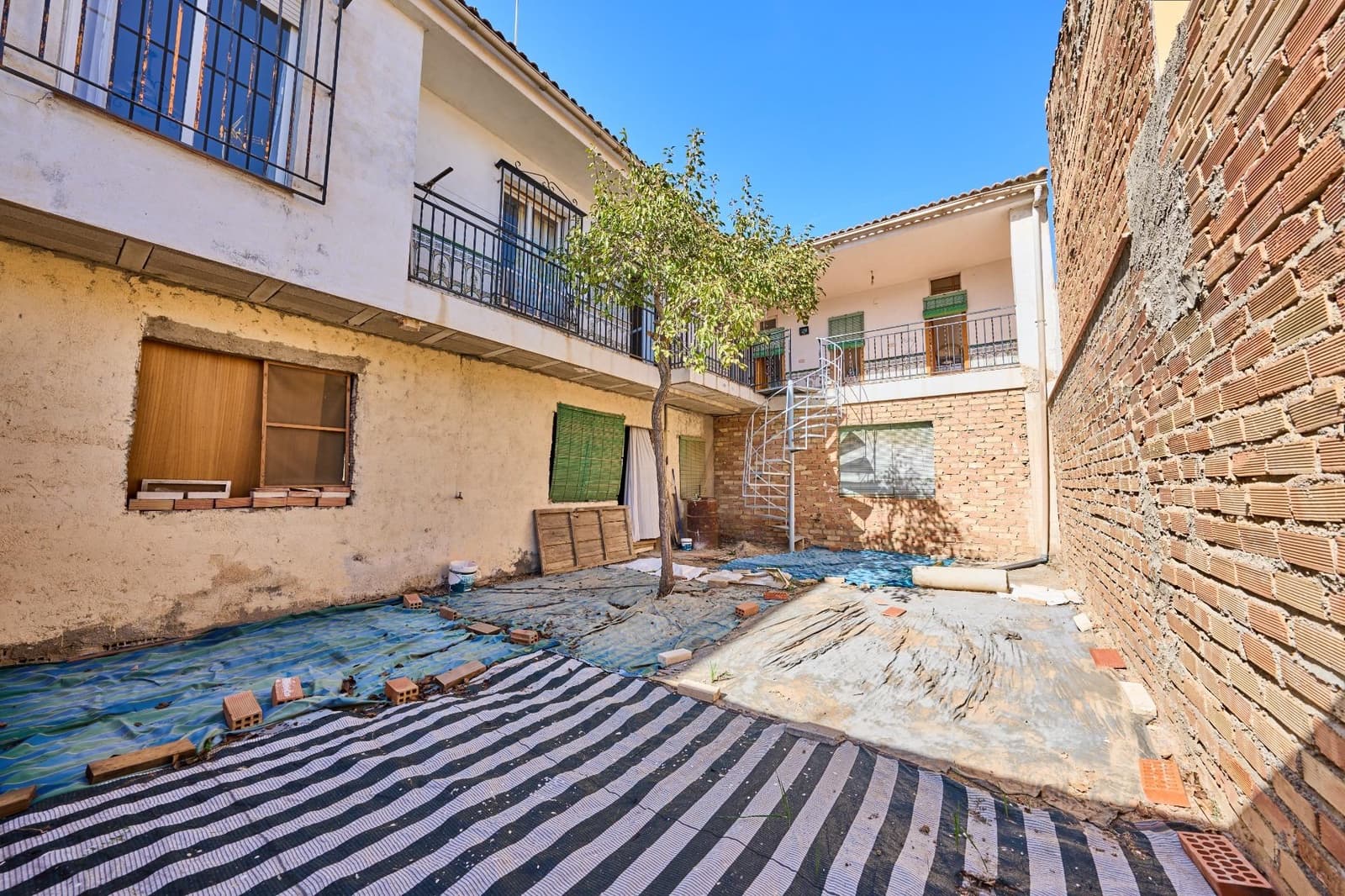 4 soverom Hus til salgs i Las Gabias med garasje - € 244 900 (Ref: 10168681)