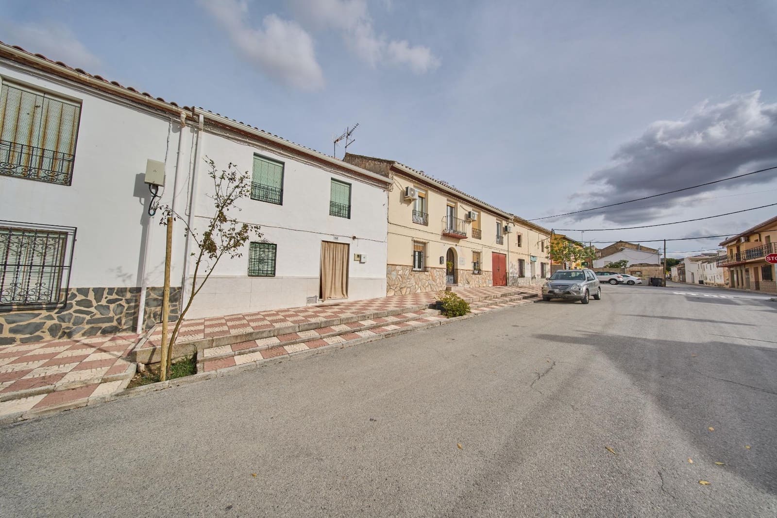 4 soverom Hus til salgs i Cacin - € 40 000 (Ref: 10173861)