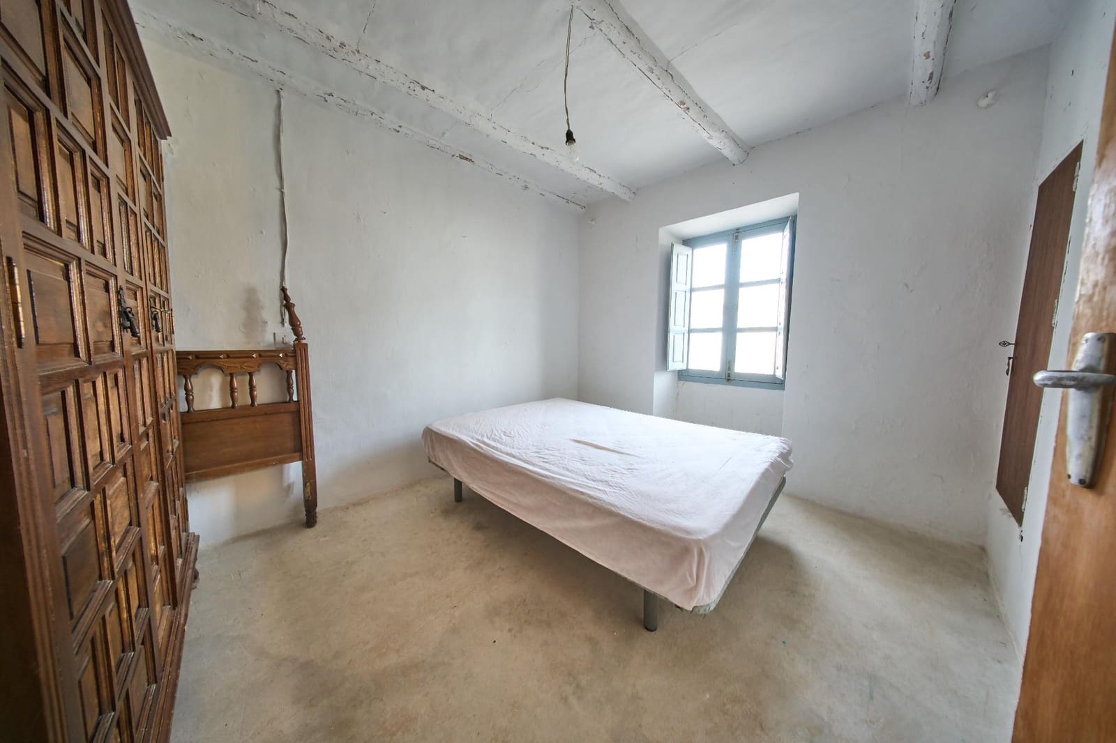 4 soverom Hus til salgs i Cacin - € 40 000 (Ref: 10173861)