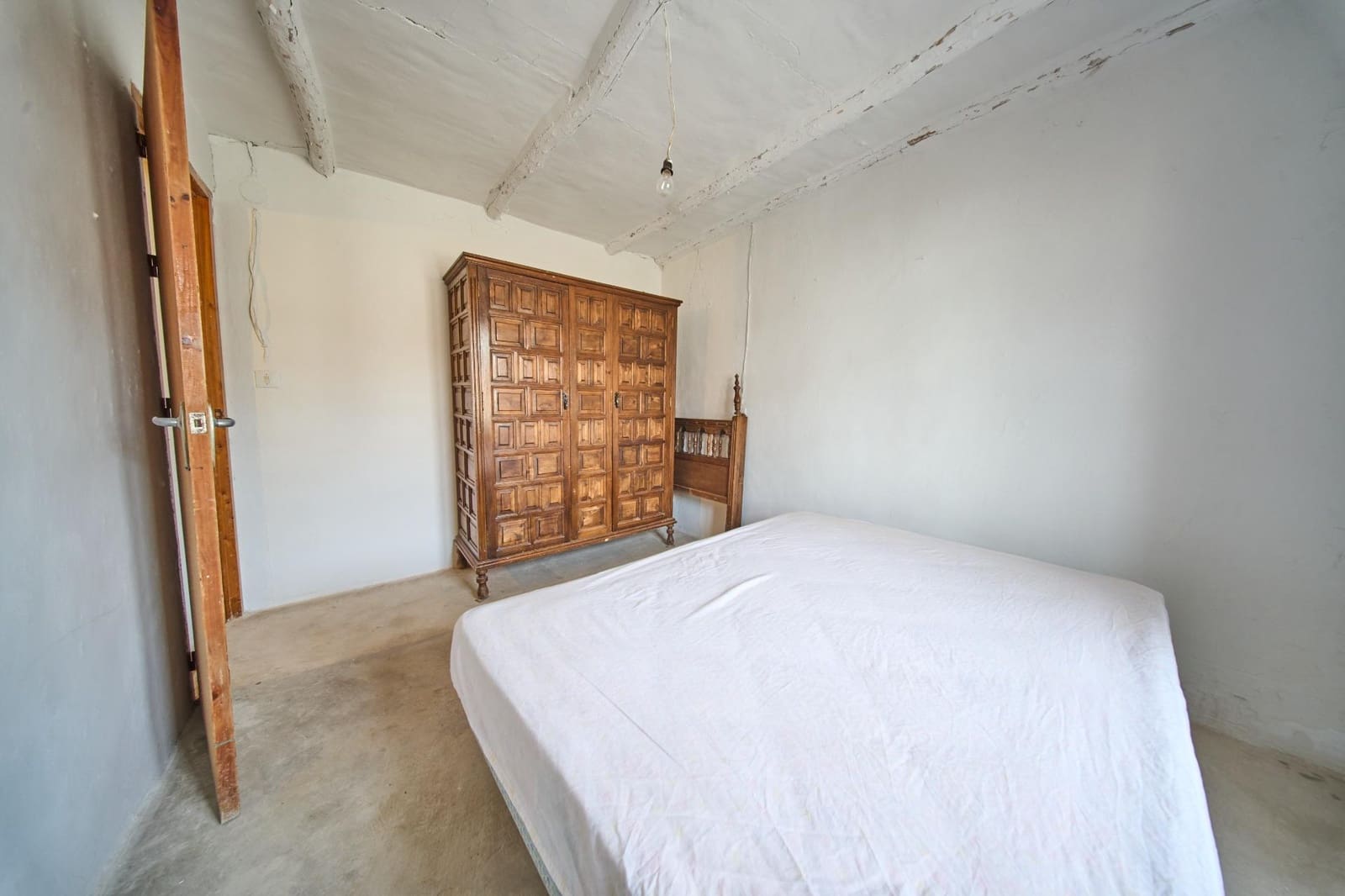 4 soverom Hus til salgs i Cacin - € 40 000 (Ref: 10173861)