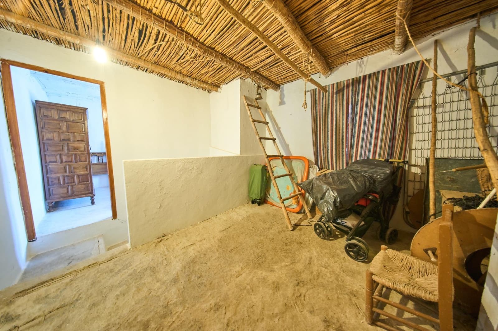 4 soverom Hus til salgs i Cacin - € 40 000 (Ref: 10173861)