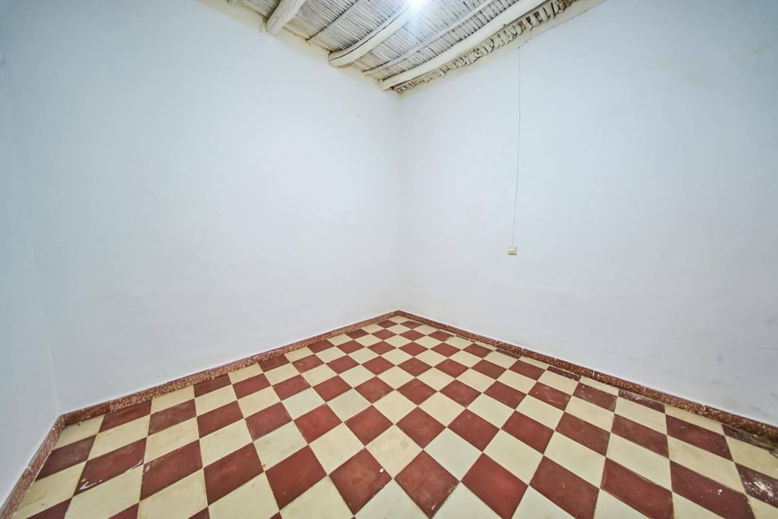 3 bedroom Townhouse for sale in Fernan Nunez - € 65,000 (Ref: 10174700)