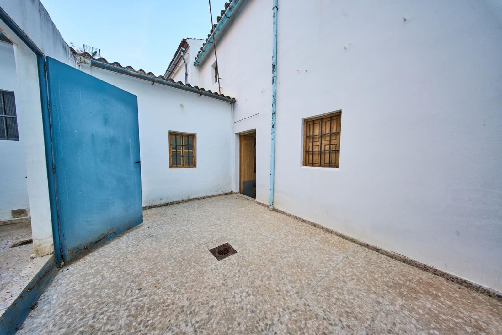 3 bedroom Townhouse for sale in Fernan Nunez - € 65,000 (Ref: 10174700)