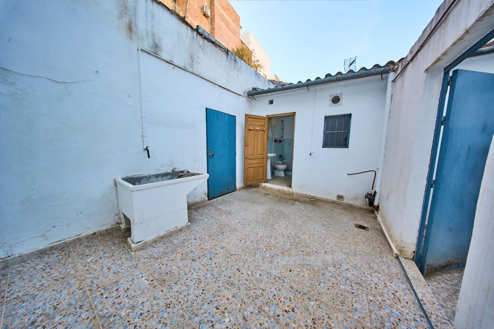 3 bedroom Townhouse for sale in Fernan Nunez - € 65,000 (Ref: 10174700)