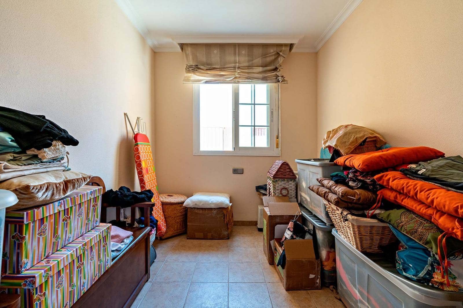 4 slaapkamer Rijtjeshuis te koop in Roquetas de Mar met garage - € 305.000 (Ref: 10177397)