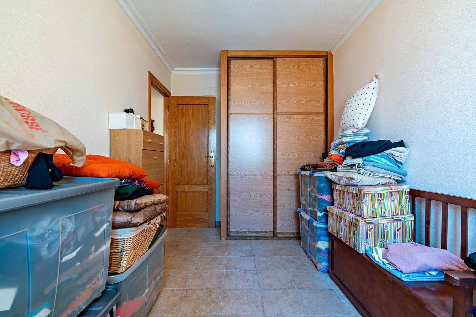 4 slaapkamer Rijtjeshuis te koop in Roquetas de Mar met garage - € 305.000 (Ref: 10177397)