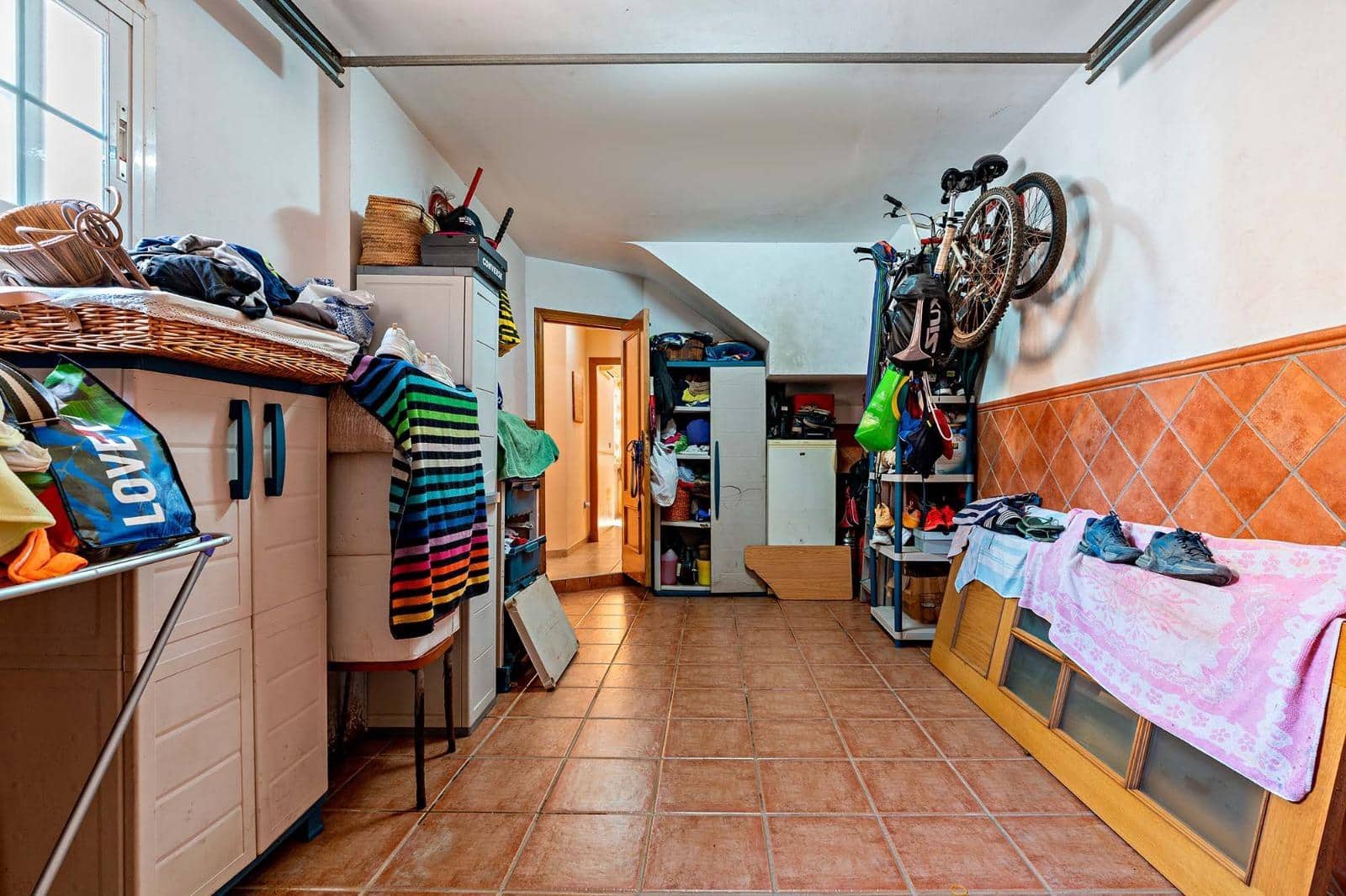 4 slaapkamer Rijtjeshuis te koop in Roquetas de Mar met garage - € 305.000 (Ref: 10177397)