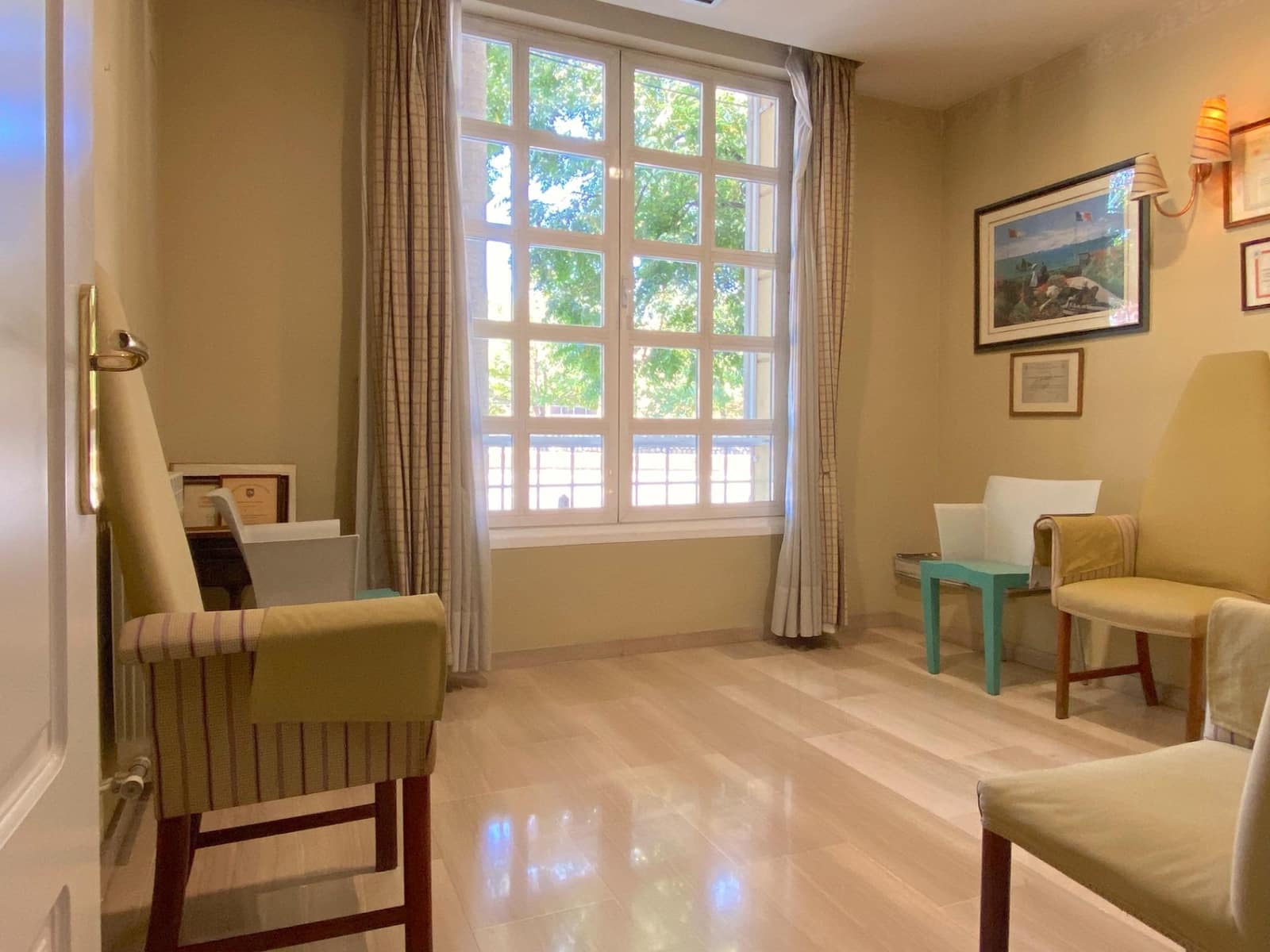 Local Comercial de 7 habitaciones en Granada ciudad en venta - 550.000 € (Ref: 10180820)