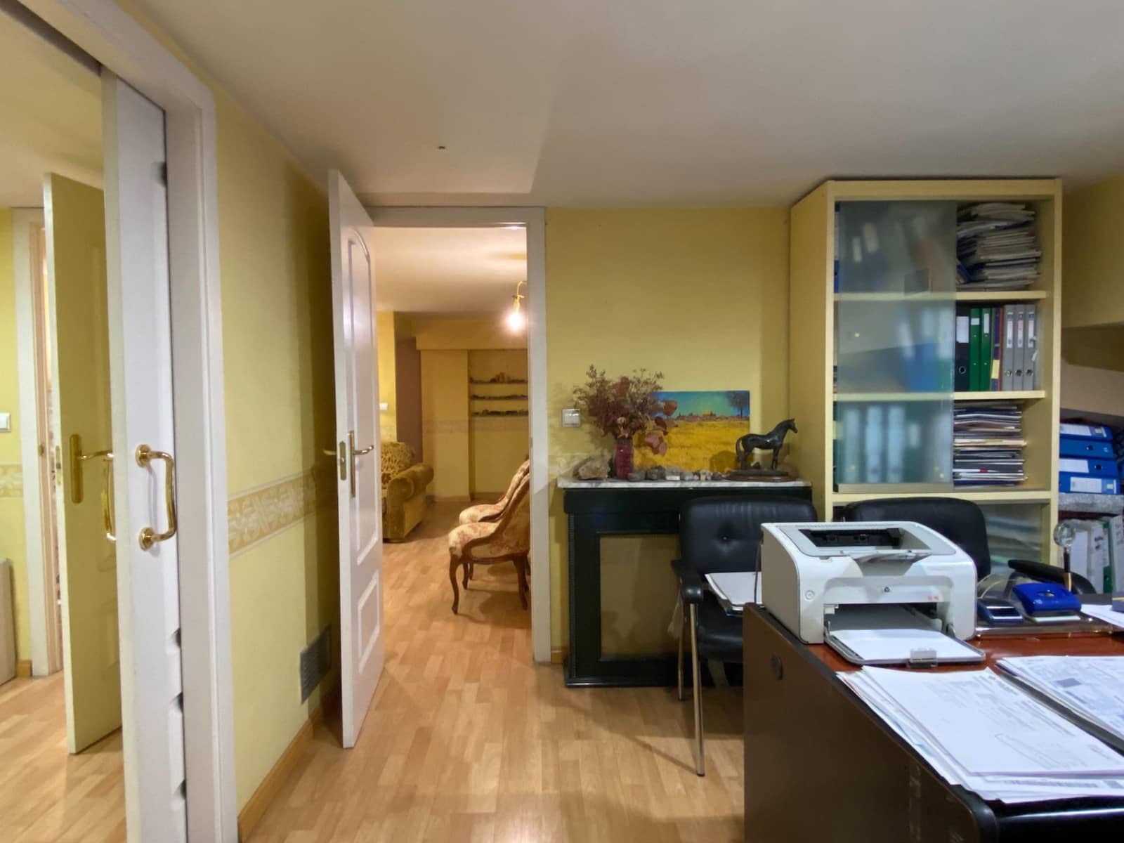 Local Comercial de 7 habitaciones en Granada ciudad en venta - 550.000 € (Ref: 10180820)