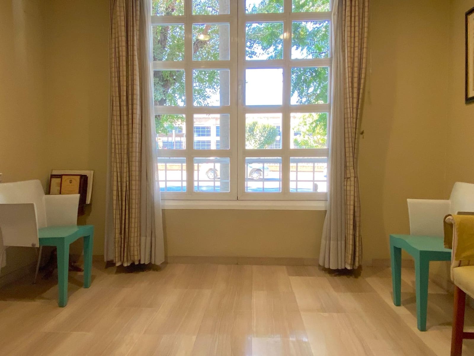 Local Comercial de 7 habitaciones en Granada ciudad en venta - 550.000 € (Ref: 10180820)