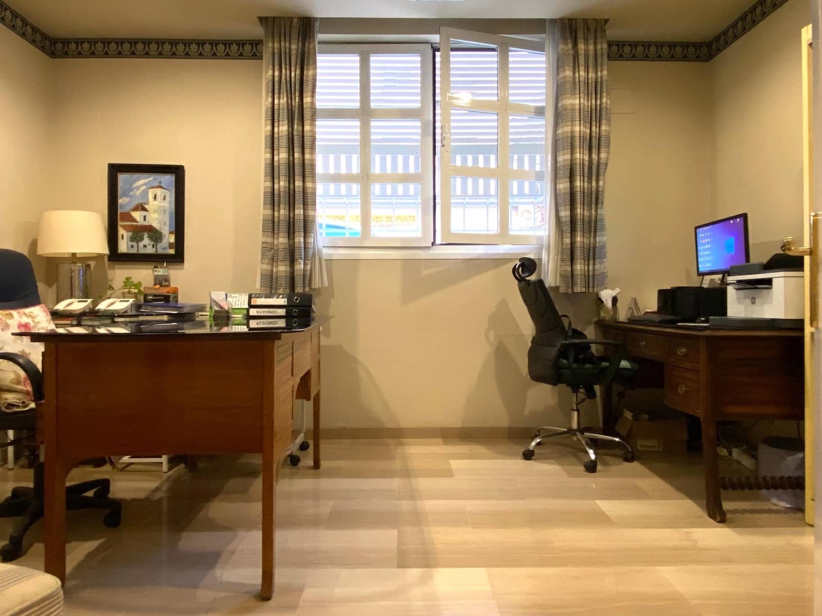 Local Comercial de 7 habitaciones en Granada ciudad en venta - 550.000 € (Ref: 10180820)
