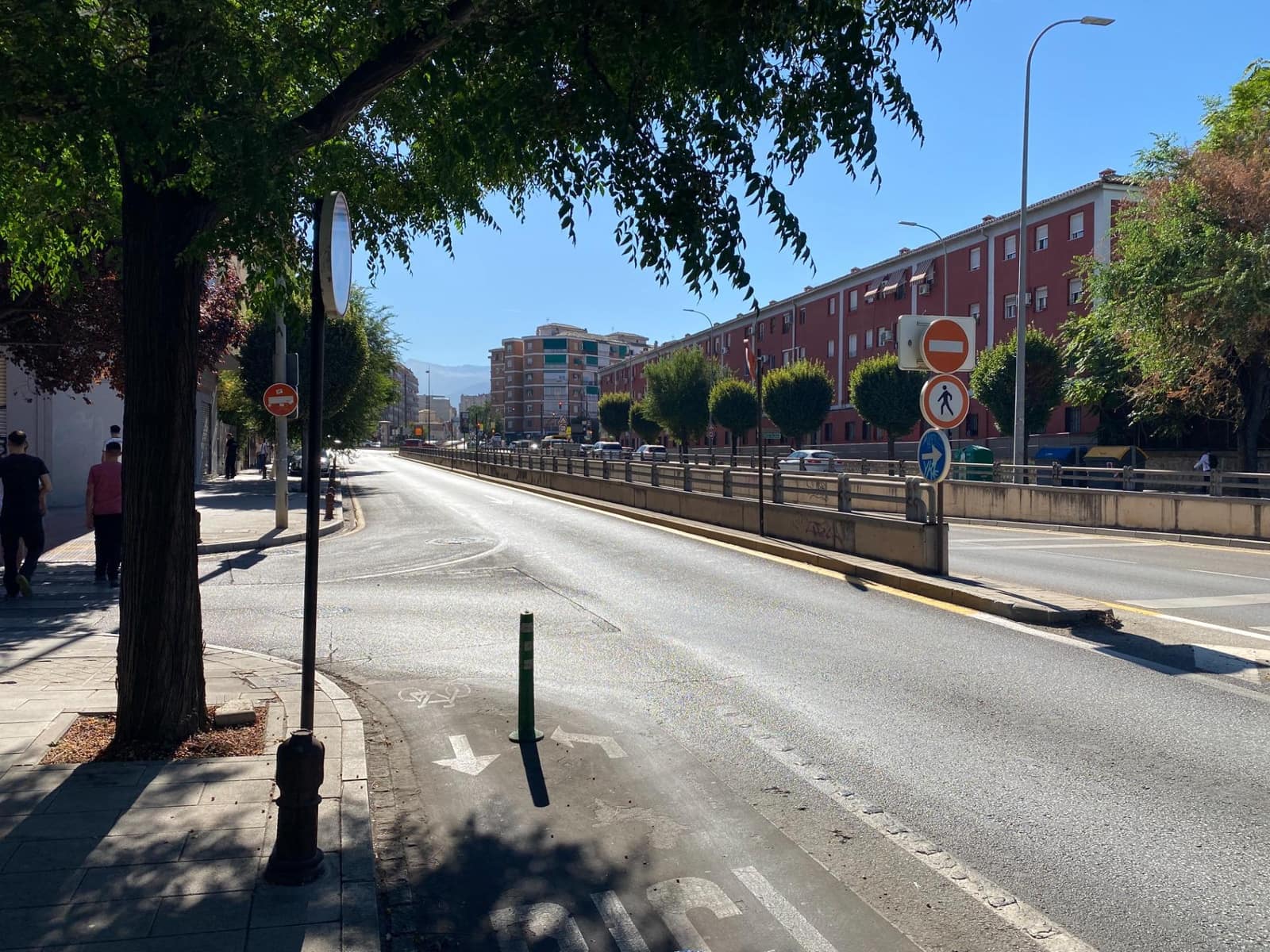 Local Comercial de 7 habitaciones en Granada ciudad en venta - 550.000 € (Ref: 10180820)