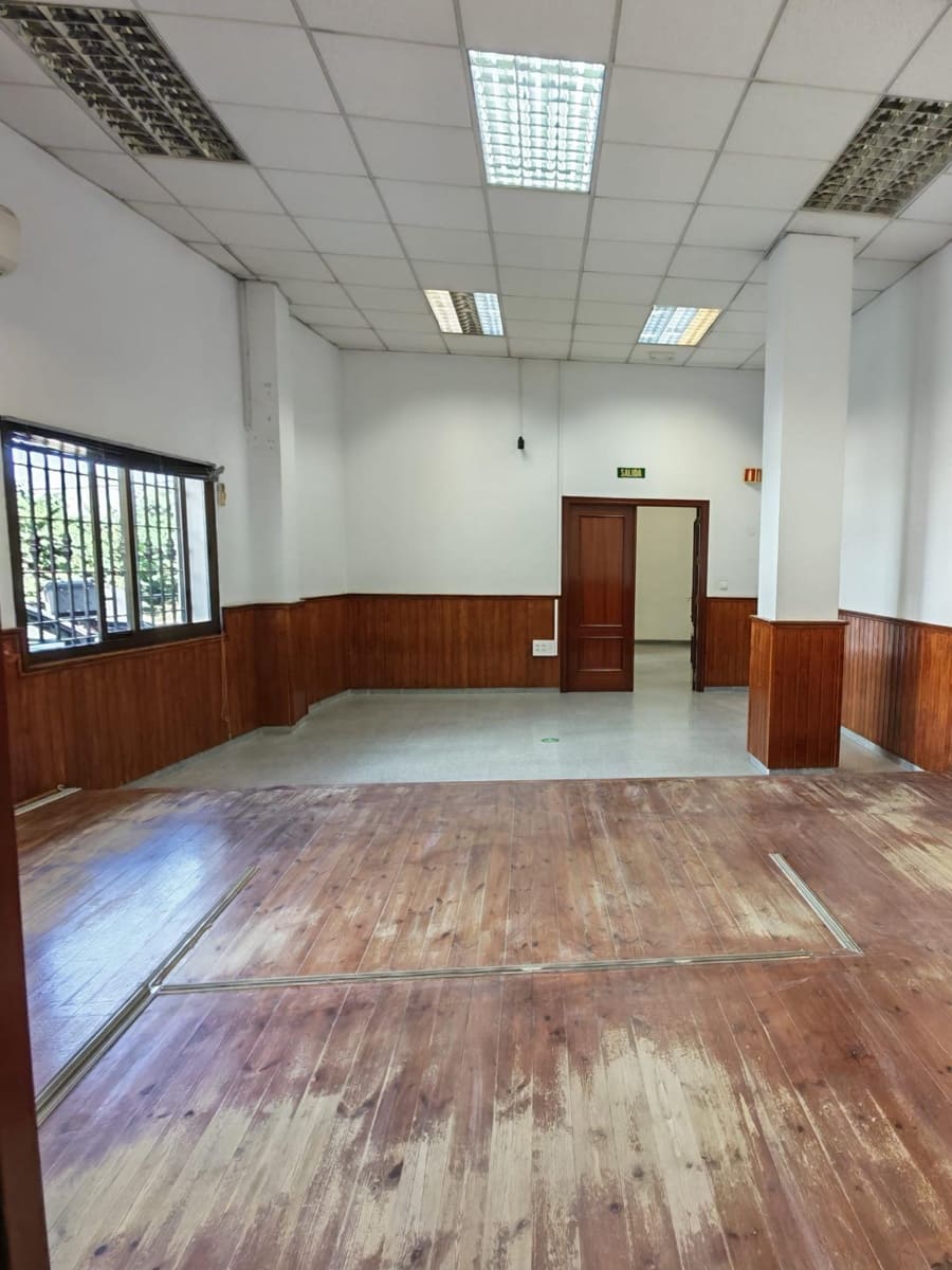 Kommersiell til salgs i Almunecar - € 600 000 (Ref: 10185190)