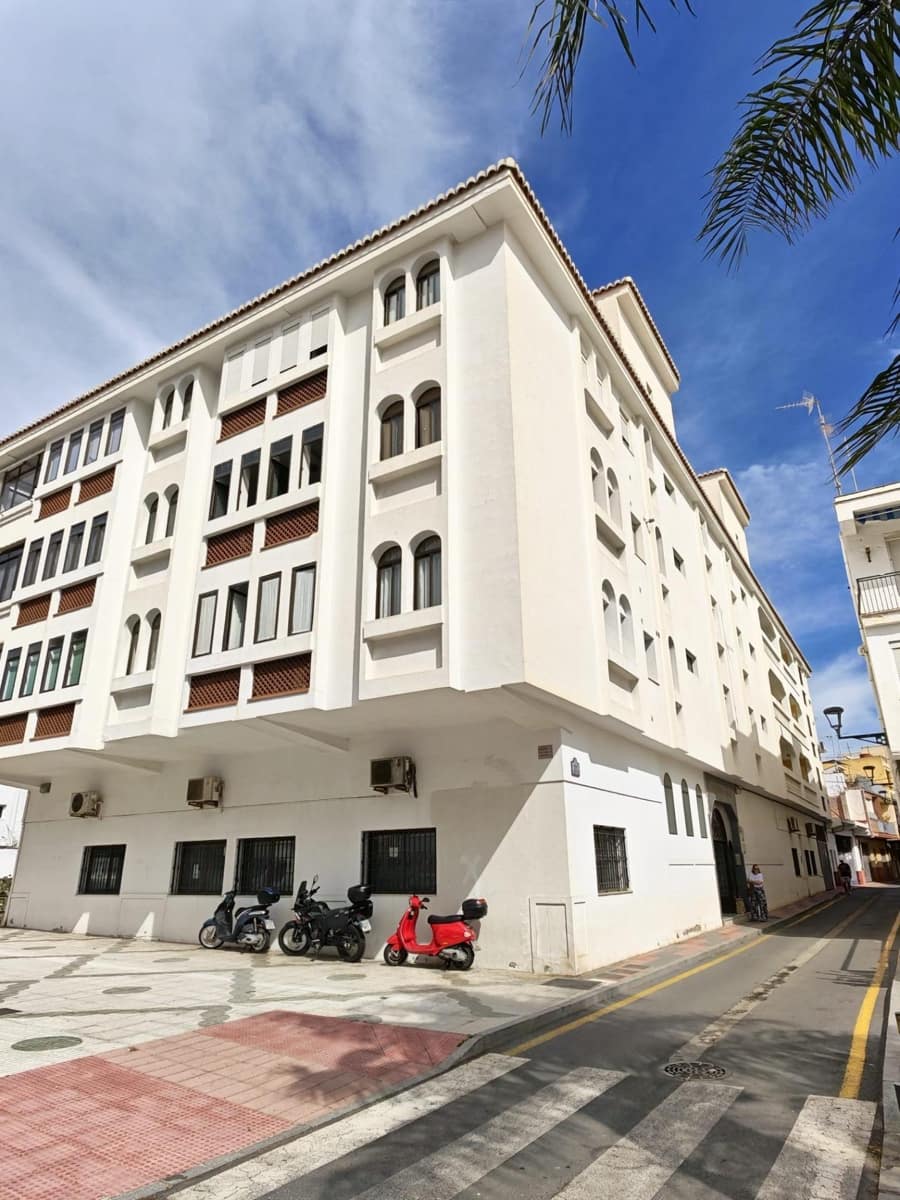 Kommersiell til salgs i Almunecar - € 600 000 (Ref: 10185190)