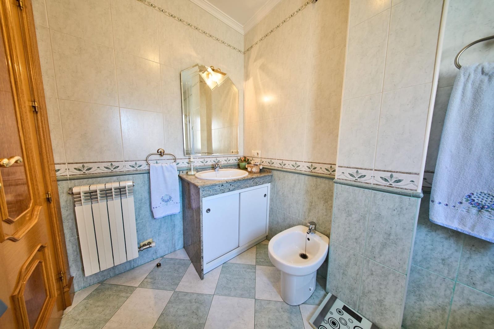 4 chambre Villa/Maison Mitoyenne à vendre à Churriana de la Vega avec garage - 330 000 € (Ref: 10185191)