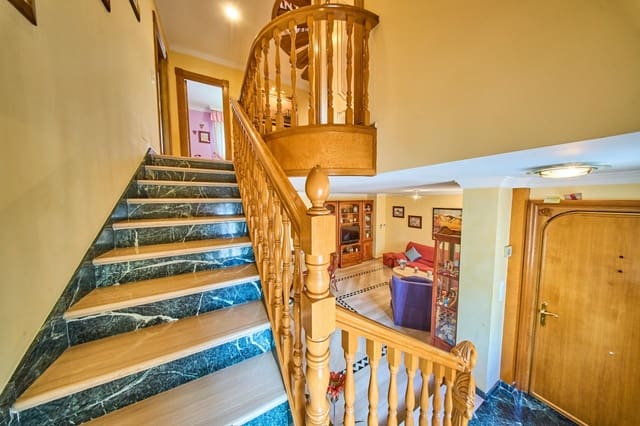 4 chambre Villa/Maison Mitoyenne à vendre à Churriana de la Vega avec garage - 330 000 € (Ref: 10185191)
