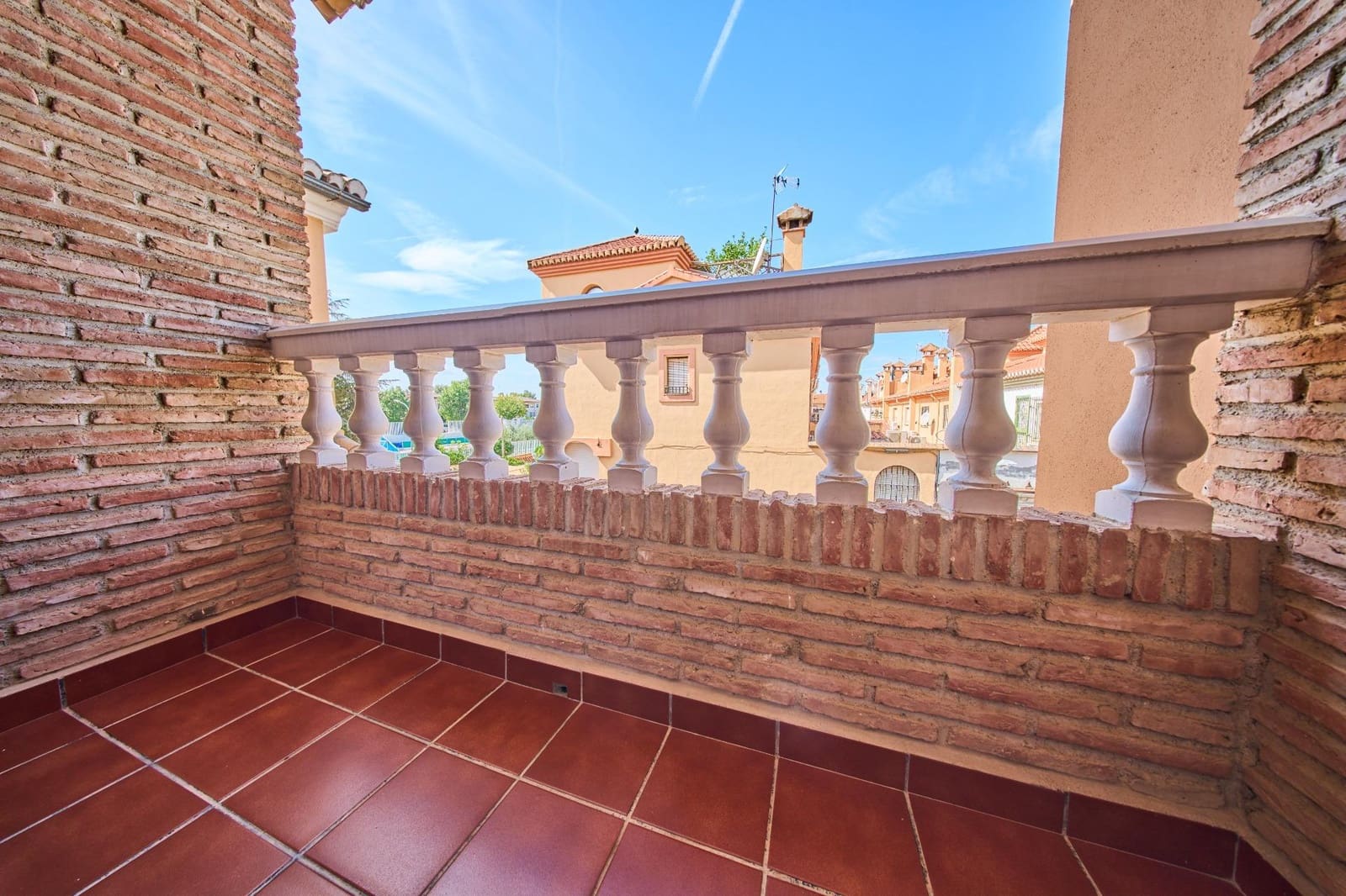 4 chambre Villa/Maison Mitoyenne à vendre à Churriana de la Vega avec garage - 330 000 € (Ref: 10185191)