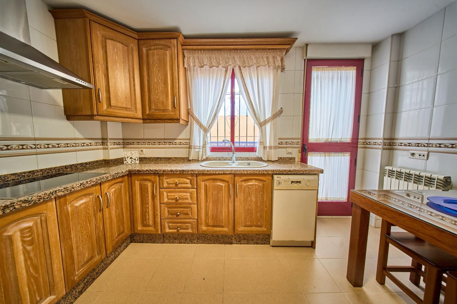 4 chambre Villa/Maison Mitoyenne à vendre à Churriana de la Vega avec garage - 330 000 € (Ref: 10185191)