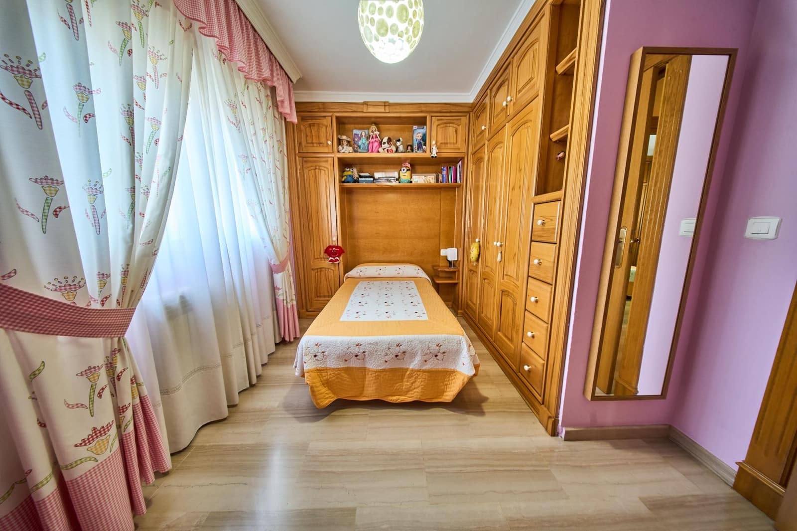 4 chambre Villa/Maison Mitoyenne à vendre à Churriana de la Vega avec garage - 330 000 € (Ref: 10185191)