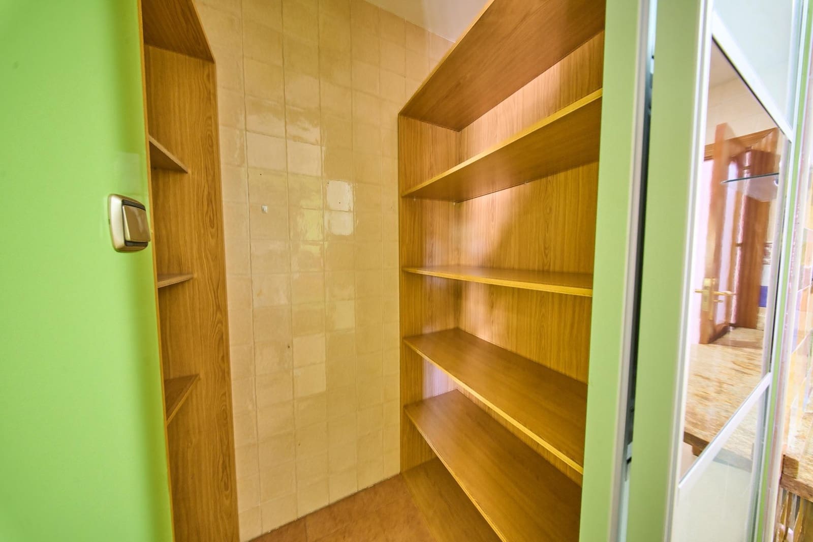 4 sypialnia Willa na sprzedaż w Ogijares z basenem garażem - 575 000 € (Ref: 10185192)