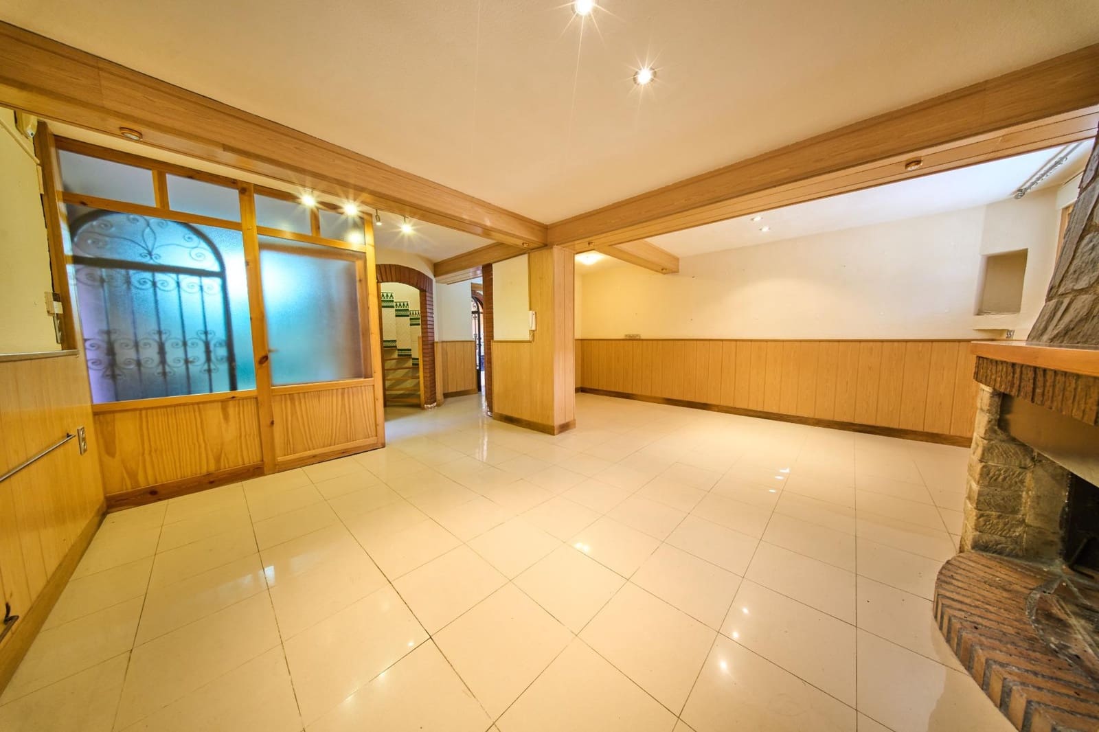 4 sypialnia Willa na sprzedaż w Ogijares z basenem garażem - 575 000 € (Ref: 10185192)