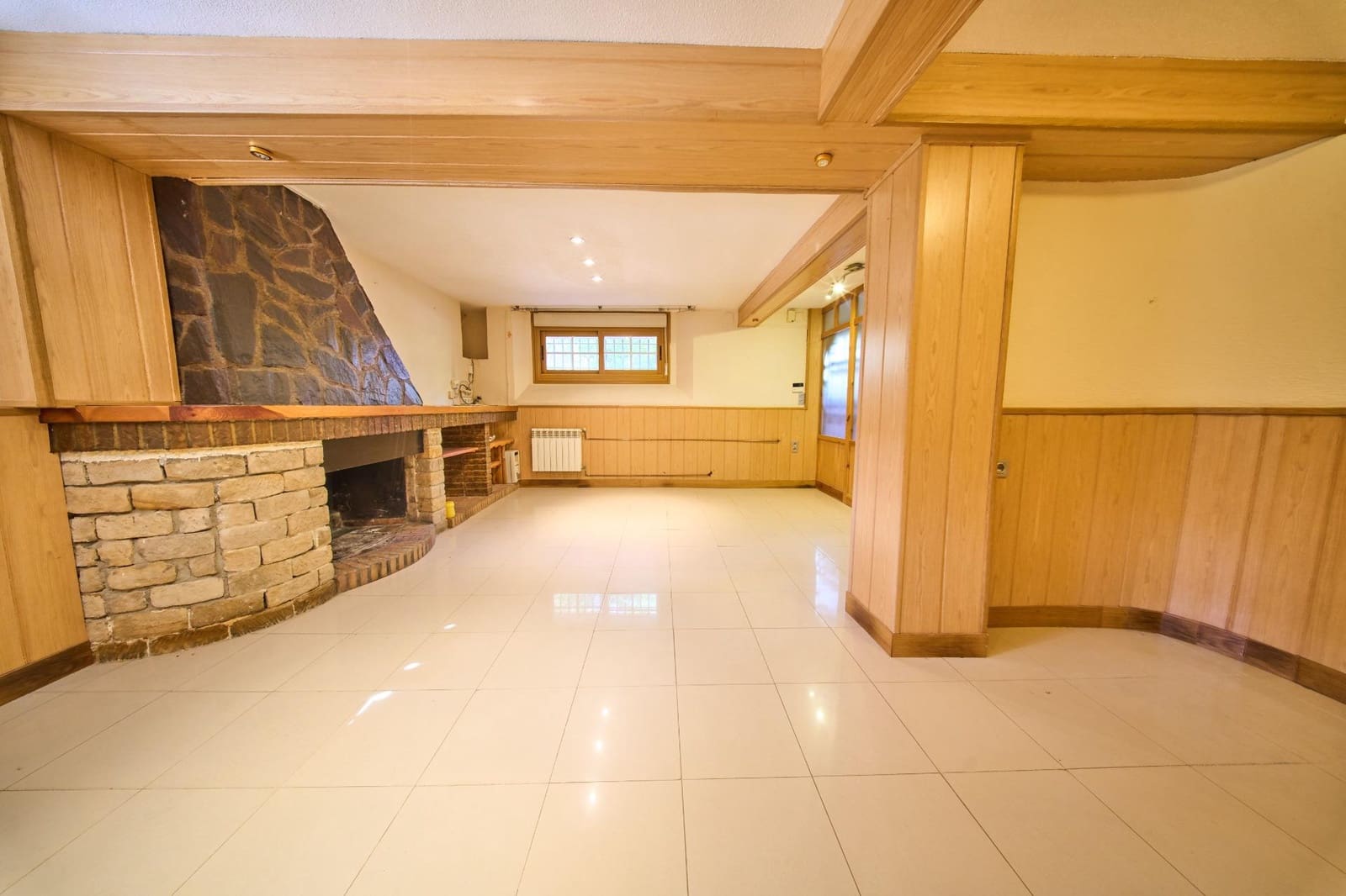 4 sypialnia Willa na sprzedaż w Ogijares z basenem garażem - 575 000 € (Ref: 10185192)