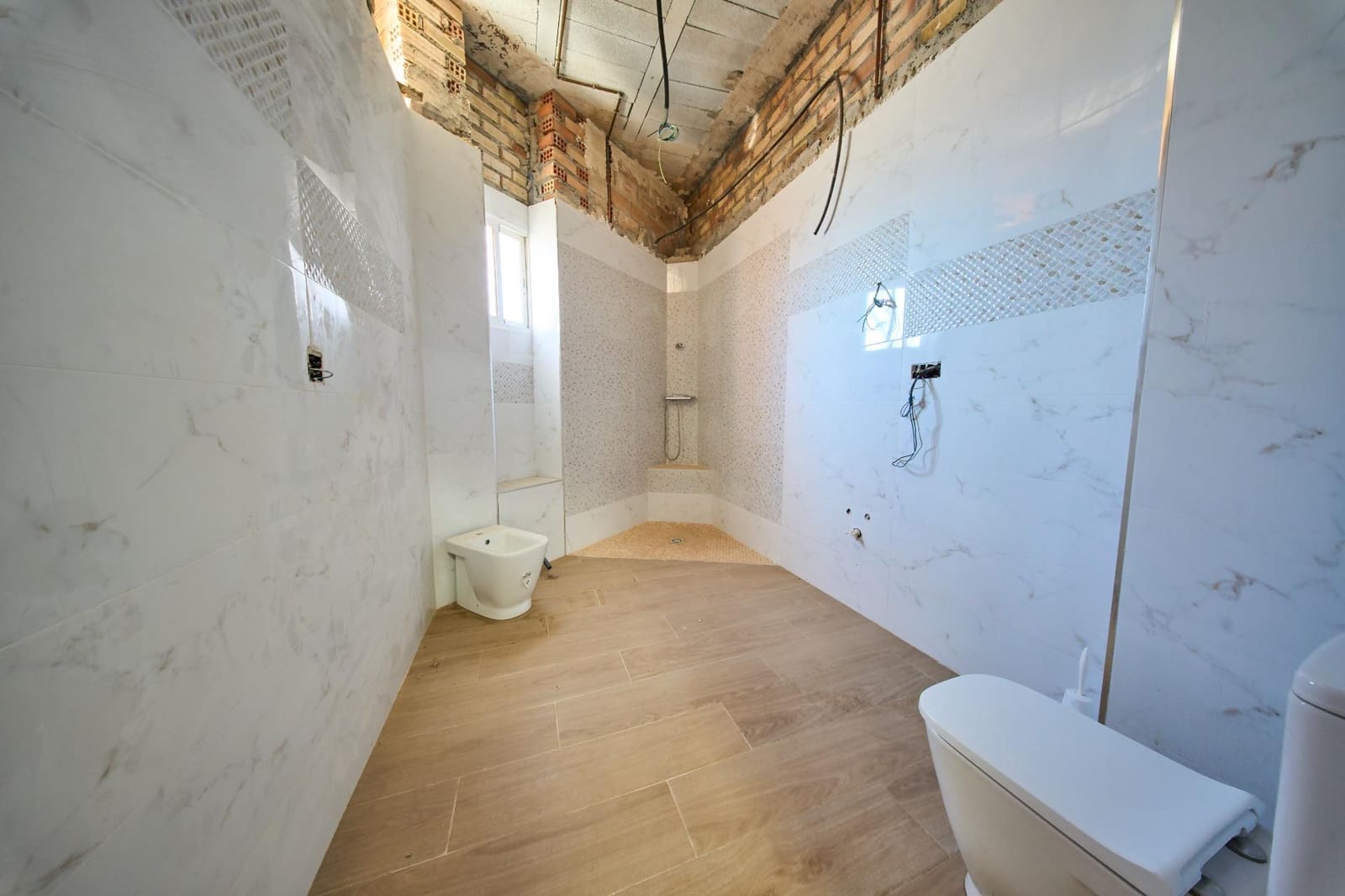 5 soveværelse Byhus til salg i Villanueva Mesia med garage - € 390.000 (Ref: 10187300)