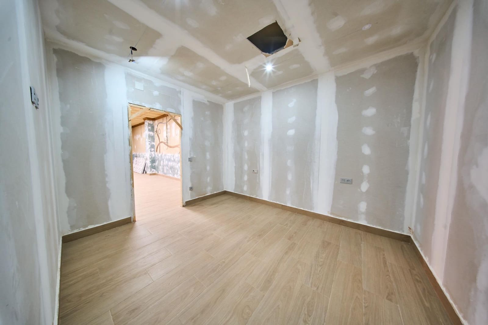 5 soveværelse Byhus til salg i Villanueva Mesia med garage - € 390.000 (Ref: 10187300)