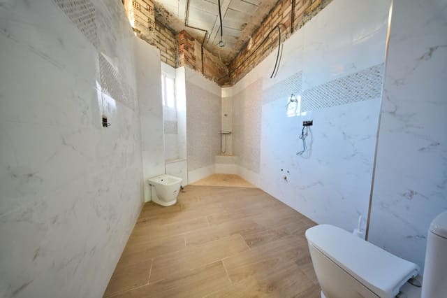 5 soveværelse Byhus til salg i Villanueva Mesía med garage - € 390.000 (Ref: 10187300)