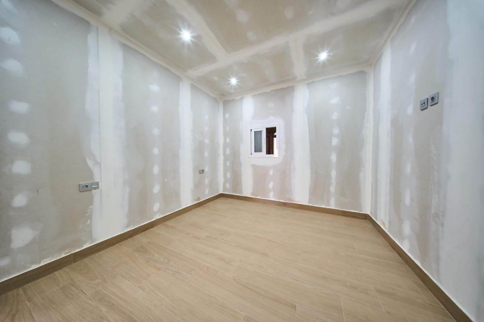 5 soveværelse Byhus til salg i Villanueva Mesia med garage - € 390.000 (Ref: 10187300)