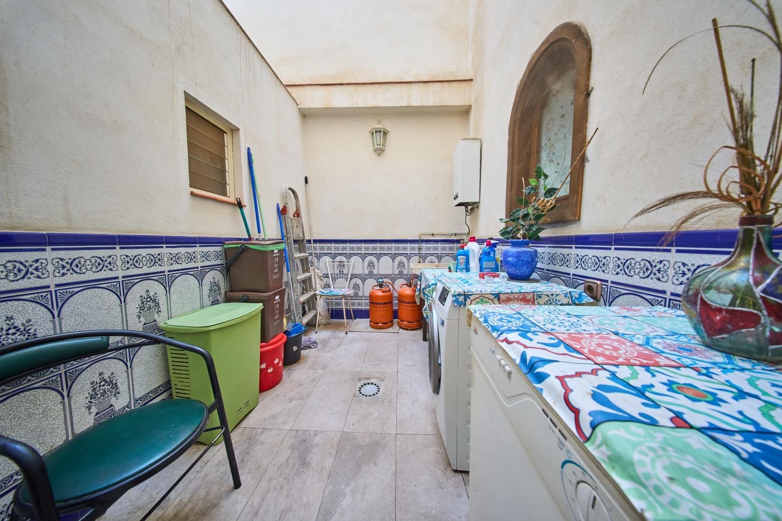5 soveværelse Byhus til salg i Villanueva Mesia med garage - € 390.000 (Ref: 10187300)