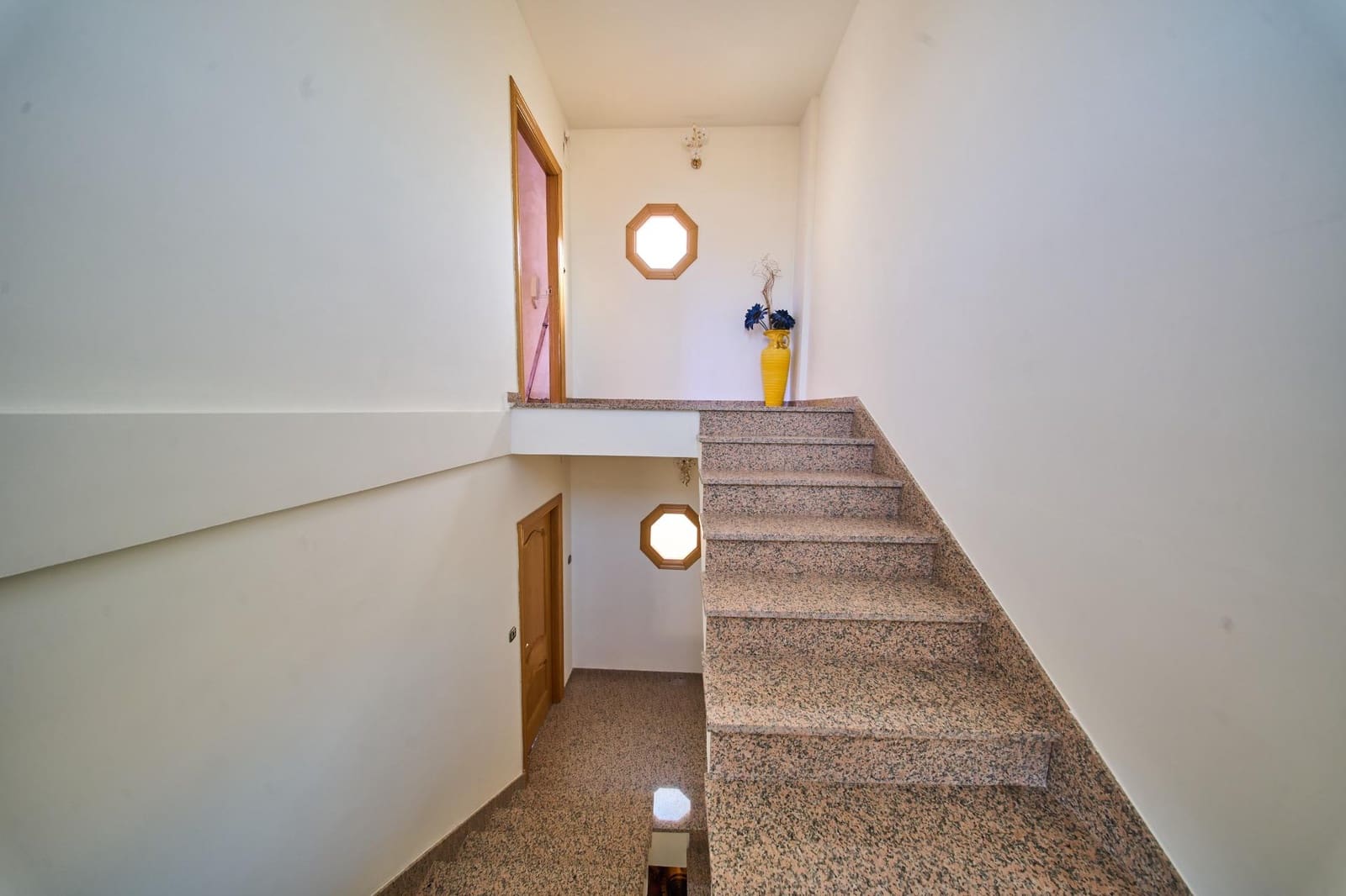5 soveværelse Byhus til salg i Villanueva Mesia med garage - € 390.000 (Ref: 10187300)