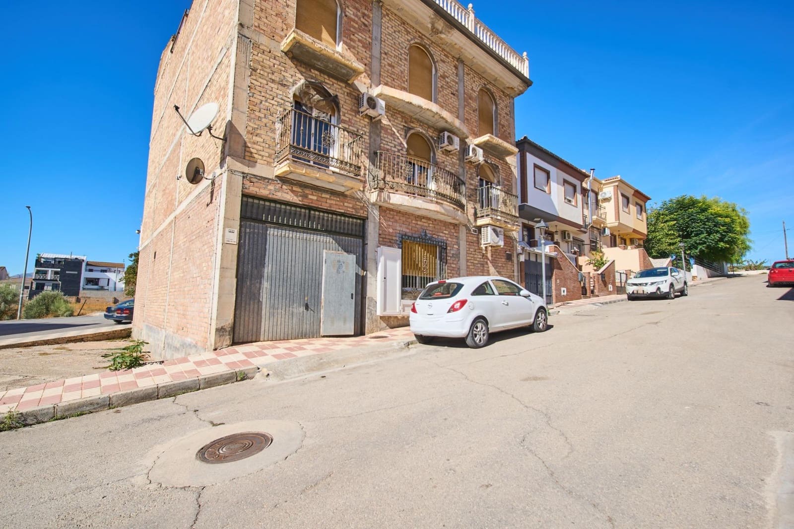 5 soveværelse Byhus til salg i Villanueva Mesia med garage - € 390.000 (Ref: 10187300)