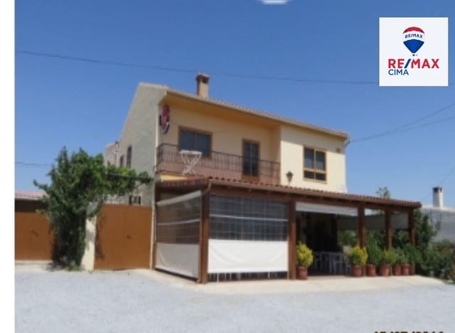 8 quarto Moradia para venda em Baza com garagem - 195 000 € (Ref: 8574356)
