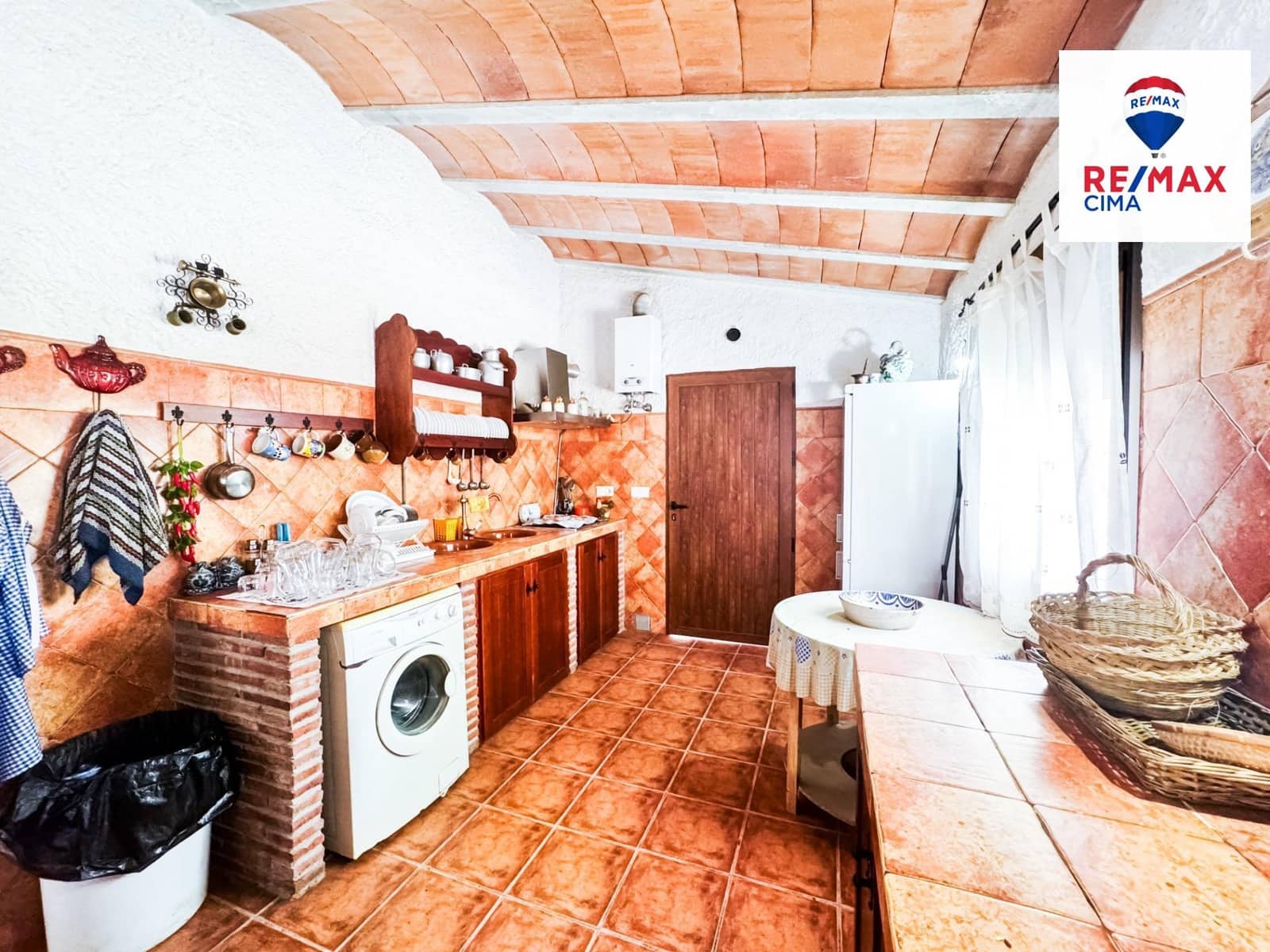 3 bedroom Cave House for sale in Cuevas del Campo - € 129,000 (Ref: 8574364)