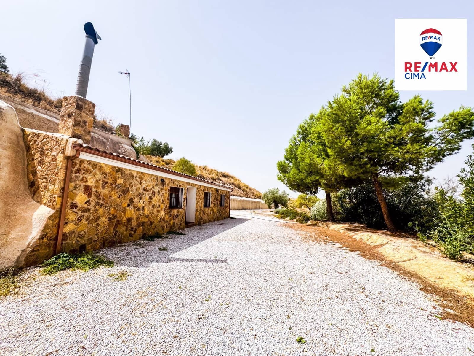 3 bedroom Cave House for sale in Cuevas del Campo - € 126,000 (Ref: 8574364)
