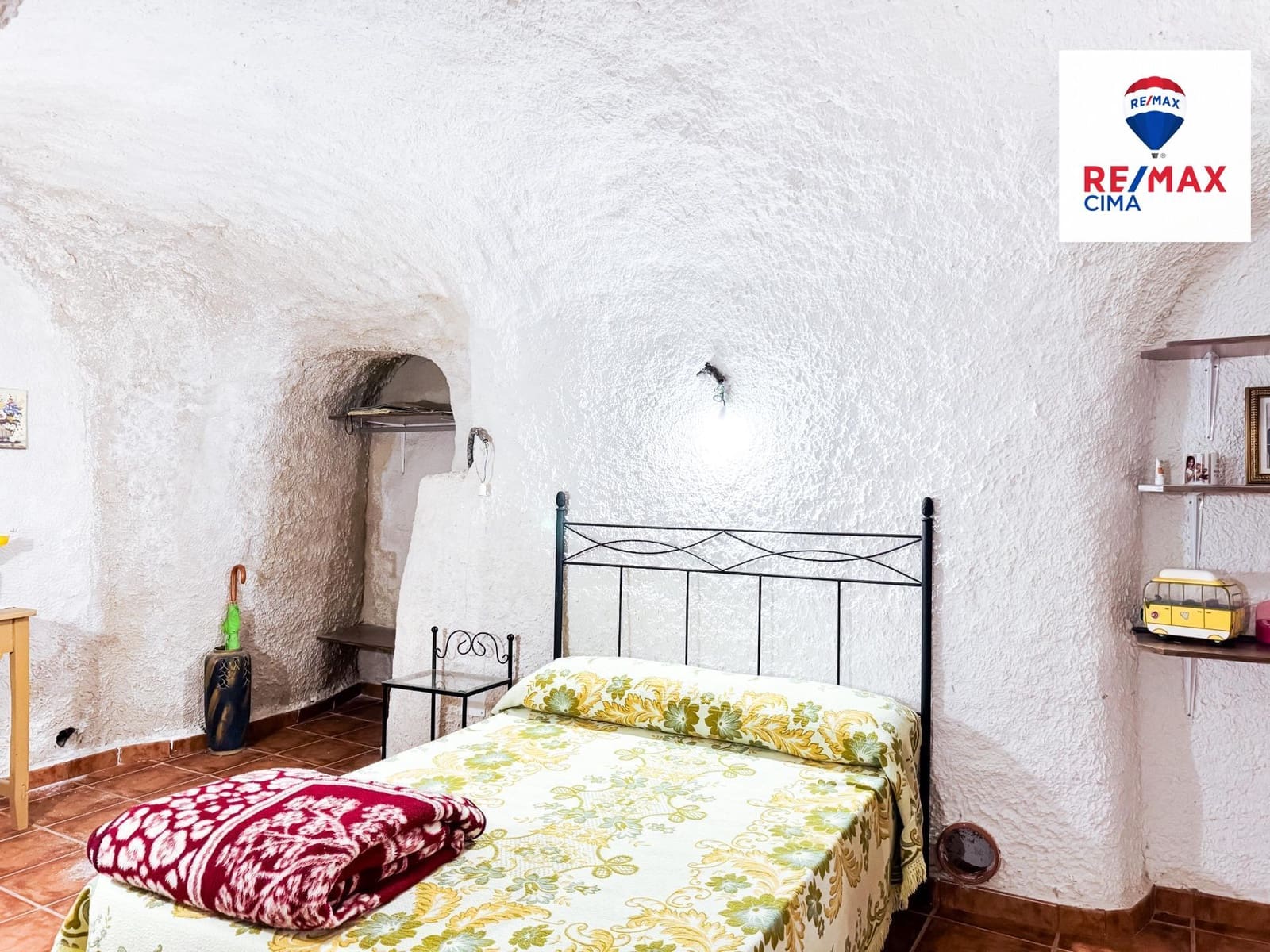 3 bedroom Cave House for sale in Cuevas del Campo - € 126,000 (Ref: 8574364)