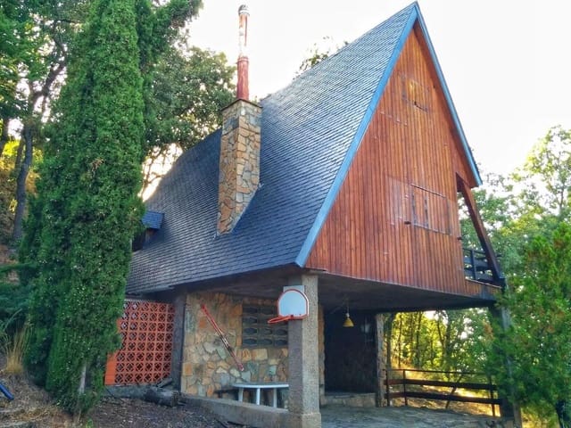 3 soverom Villa til salgs i Güéjar Sierra med svømmebasseng garasje - € 395 000 (Ref: 8574366)