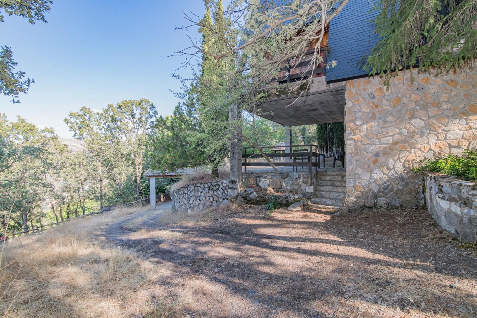 3 bedroom Villa for sale in Guejar Sierra with pool garage - € 395,000 (Ref: 8574366)