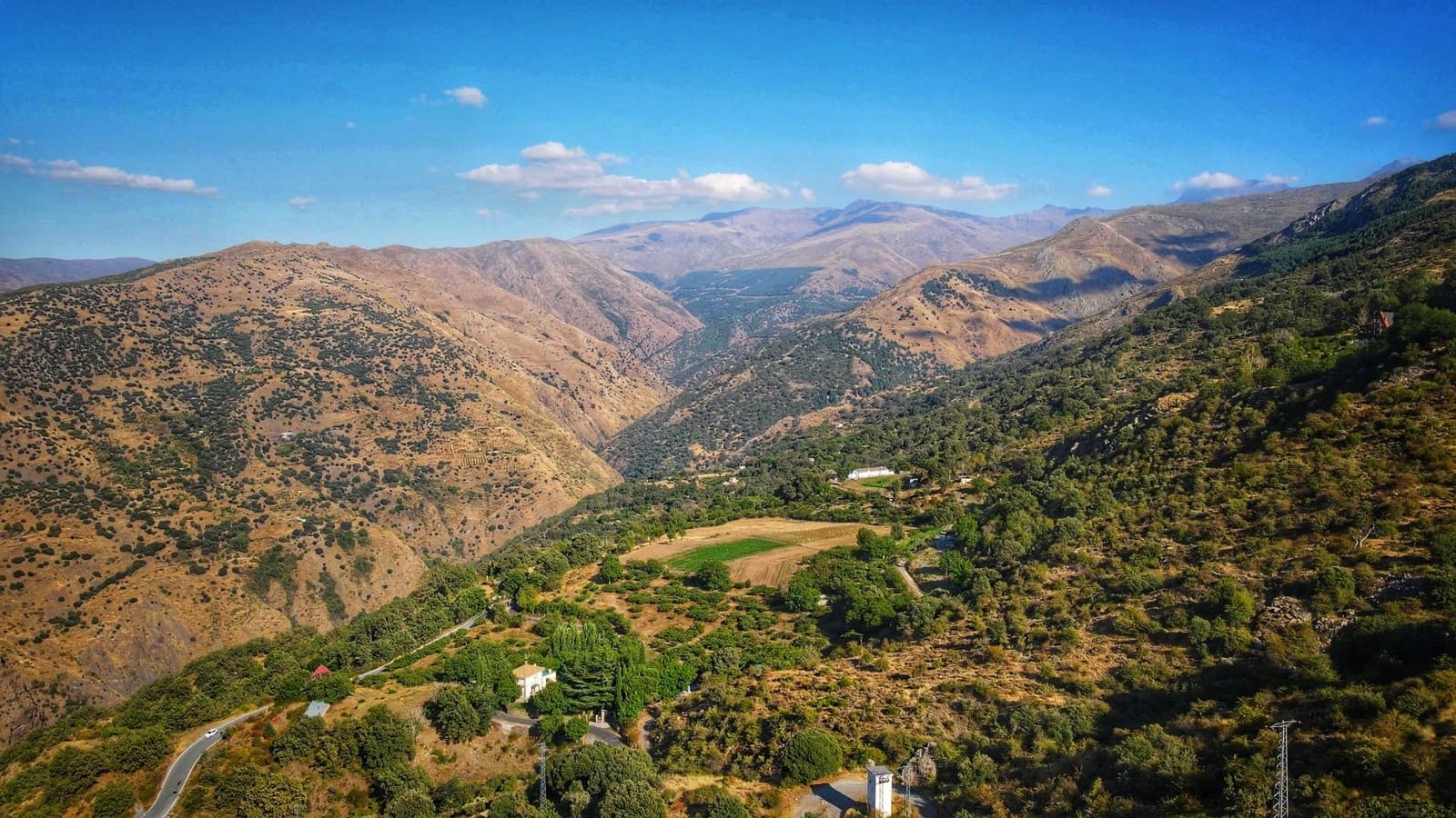 5 chambre Villa/Maison à vendre à Guejar Sierra avec piscine garage - 390 000 € (Ref: 8574366)