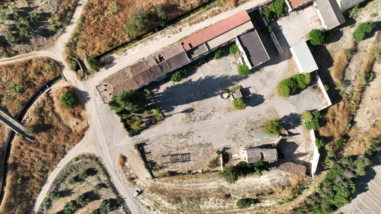 24 chambre Finca/Maison de Campagne à vendre à Albolote avec garage - 1 200 000 € (Ref: 8574369)