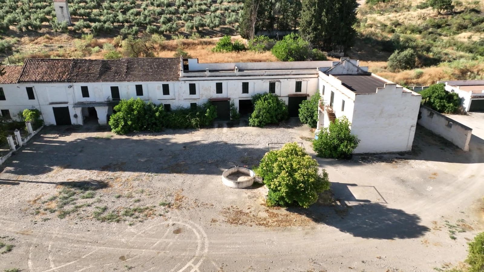 24 chambre Finca/Maison de Campagne à vendre à Albolote avec garage - 1 200 000 € (Ref: 8574369)